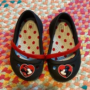 Mickey and Minnie Mouse Crocs Baby 4
